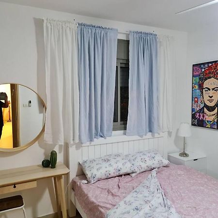 מרחק נגיעה בתקווה Apartment Petach Tikva Bagian luar foto