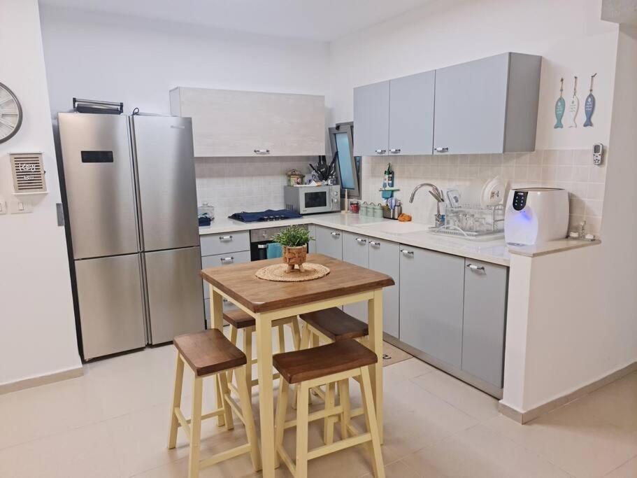מרחק נגיעה בתקווה Apartment Petach Tikva Bagian luar foto